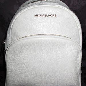 Michael Kors Abbey Optic White Pebbled Leather Medium Backpack Bag NWT